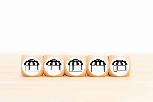 Quelles stratégies pour l'expansion en franchise d'une marque de vêtements pour enfants?